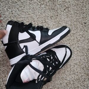 Nike Women's Black and White High-Top Sneakers